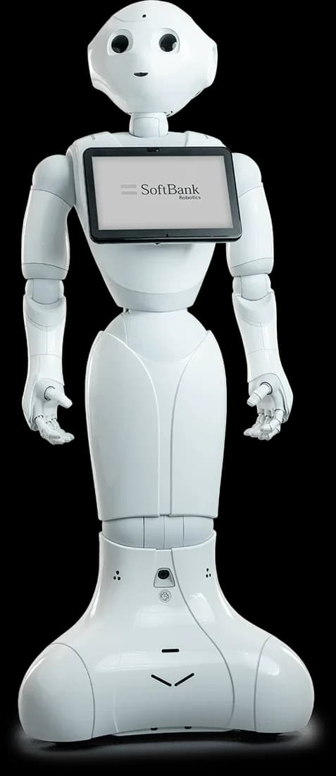 The Pepper robot with the old tablet