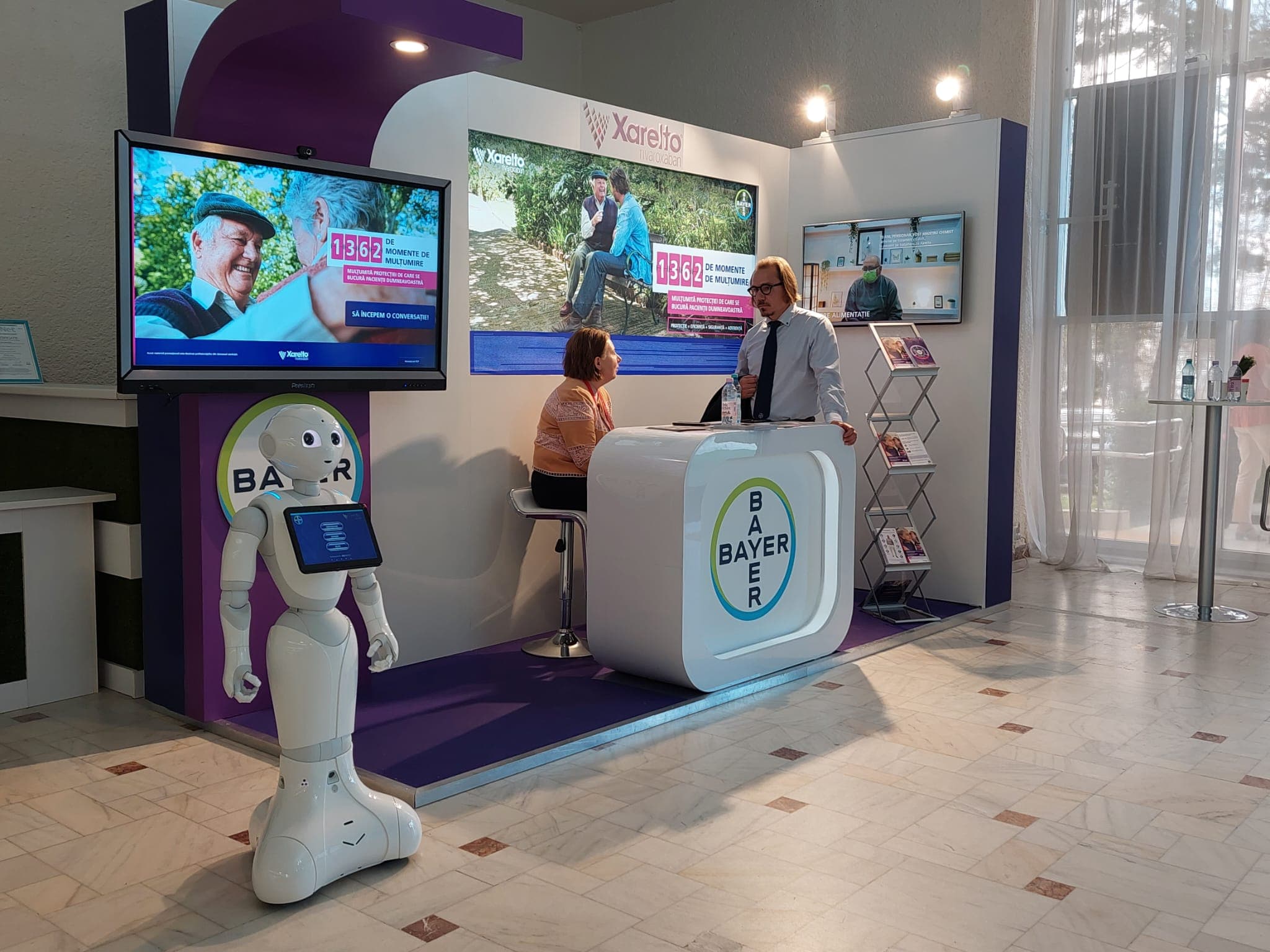 Case study: The Pepper robot relaxes the atmosphere at the BAYER stand